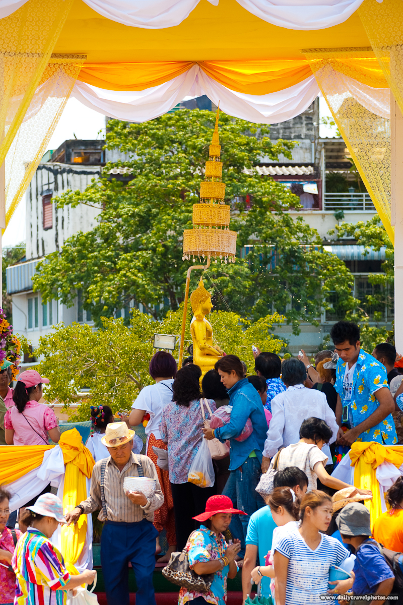 Songkran Revered Statue - The holy Phra Puttha Sihing Buddha statue is ...